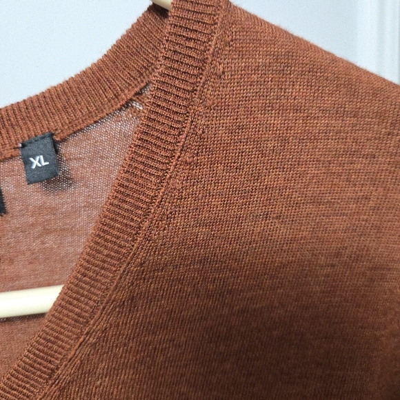 Romeo NYC Merino Wool Sweater - Picture 4 of 6
